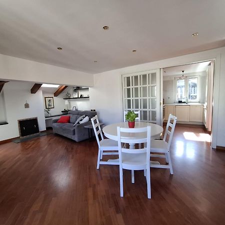 Casa Amelia Apartment Salerno Bagian luar foto